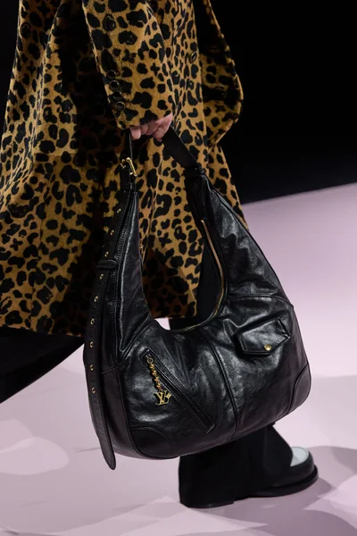 Look 151